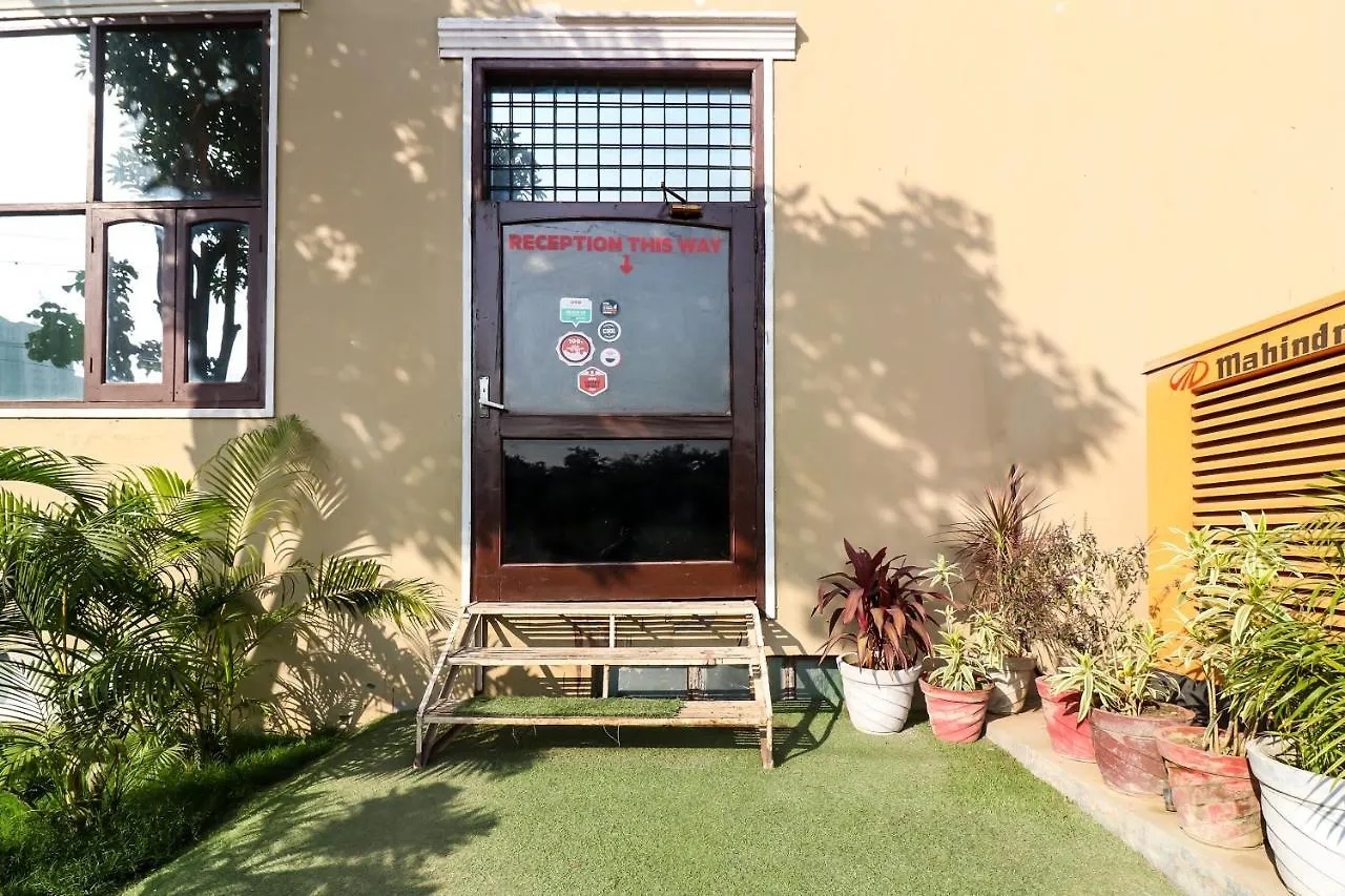OYO 10583 Hotel Amigo Gurgaon