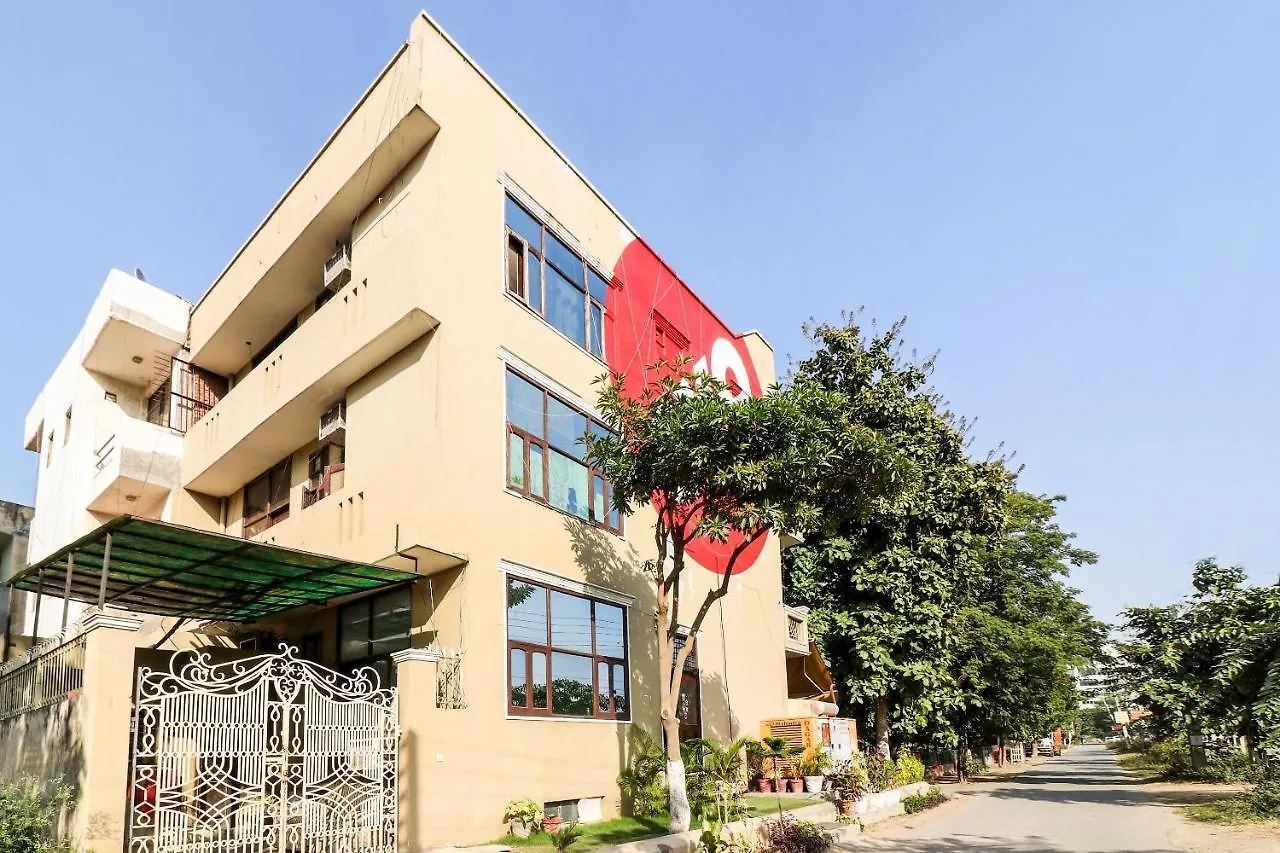 OYO 10583 Hotel Amigo Gurgaon