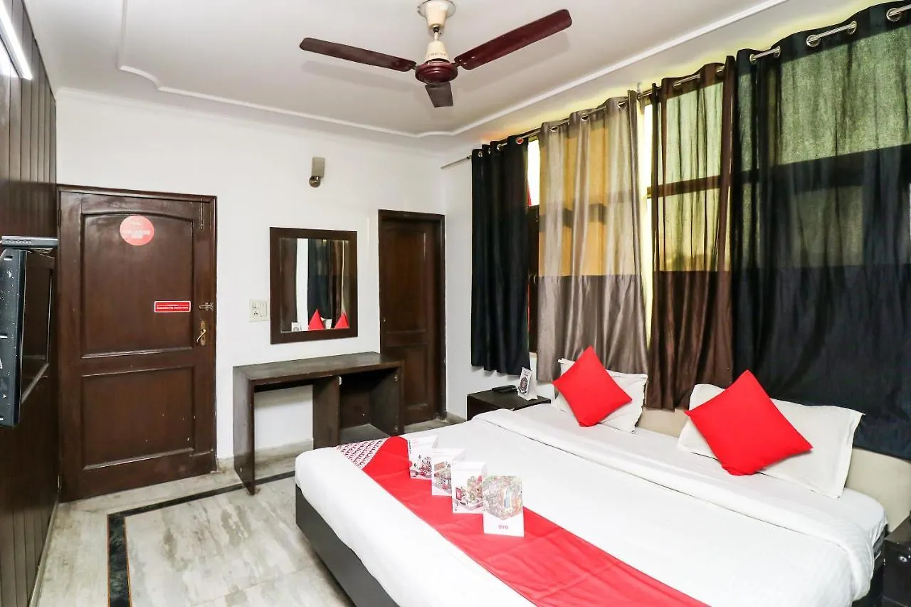 OYO 10583 Hotel Amigo Gurgaon
