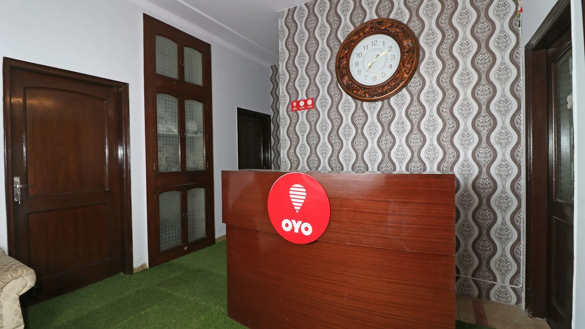 Oyo 10583 Hotel Amigo グルガウン